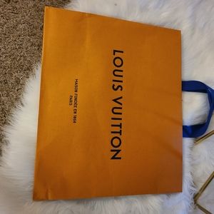 Louis vuitton shopping bag